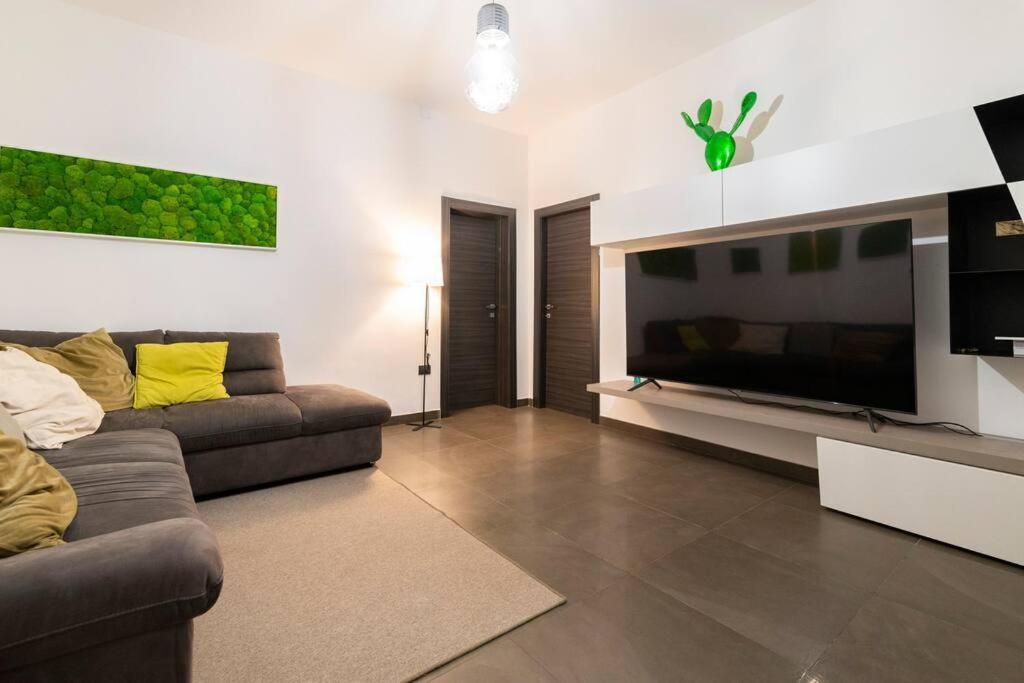Casa Di Nonna Franca Apartment Brindisi Bagian luar foto