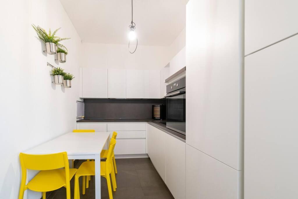 Casa Di Nonna Franca Apartment Brindisi Bagian luar foto